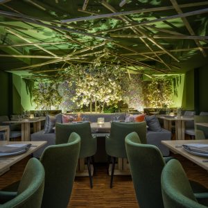 CLIENTE: éLeBê Restaurantes   |   PROJETO: éLeBê Entreparedes   |   LOCALIZAÇÃO: Porto